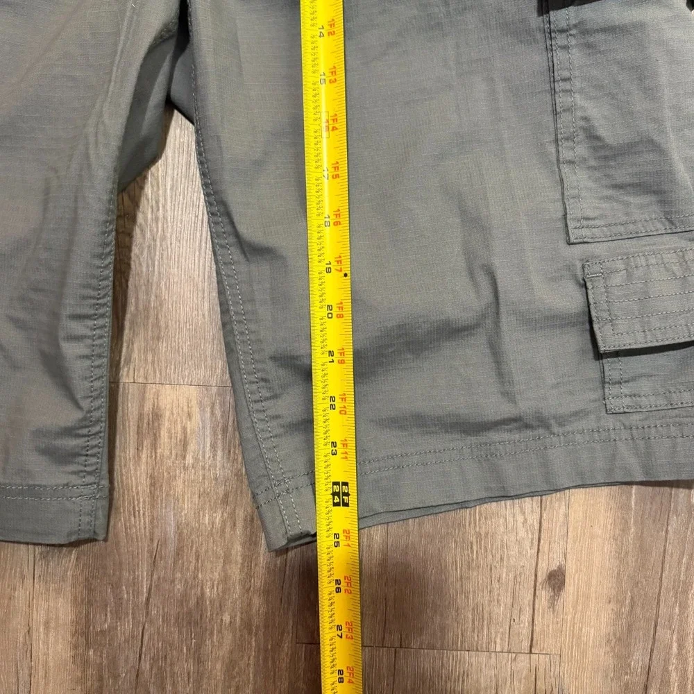 Roundtree & Yorke Cargo Shorts Mens 36 Gray Pockets Casual Outdoor 13